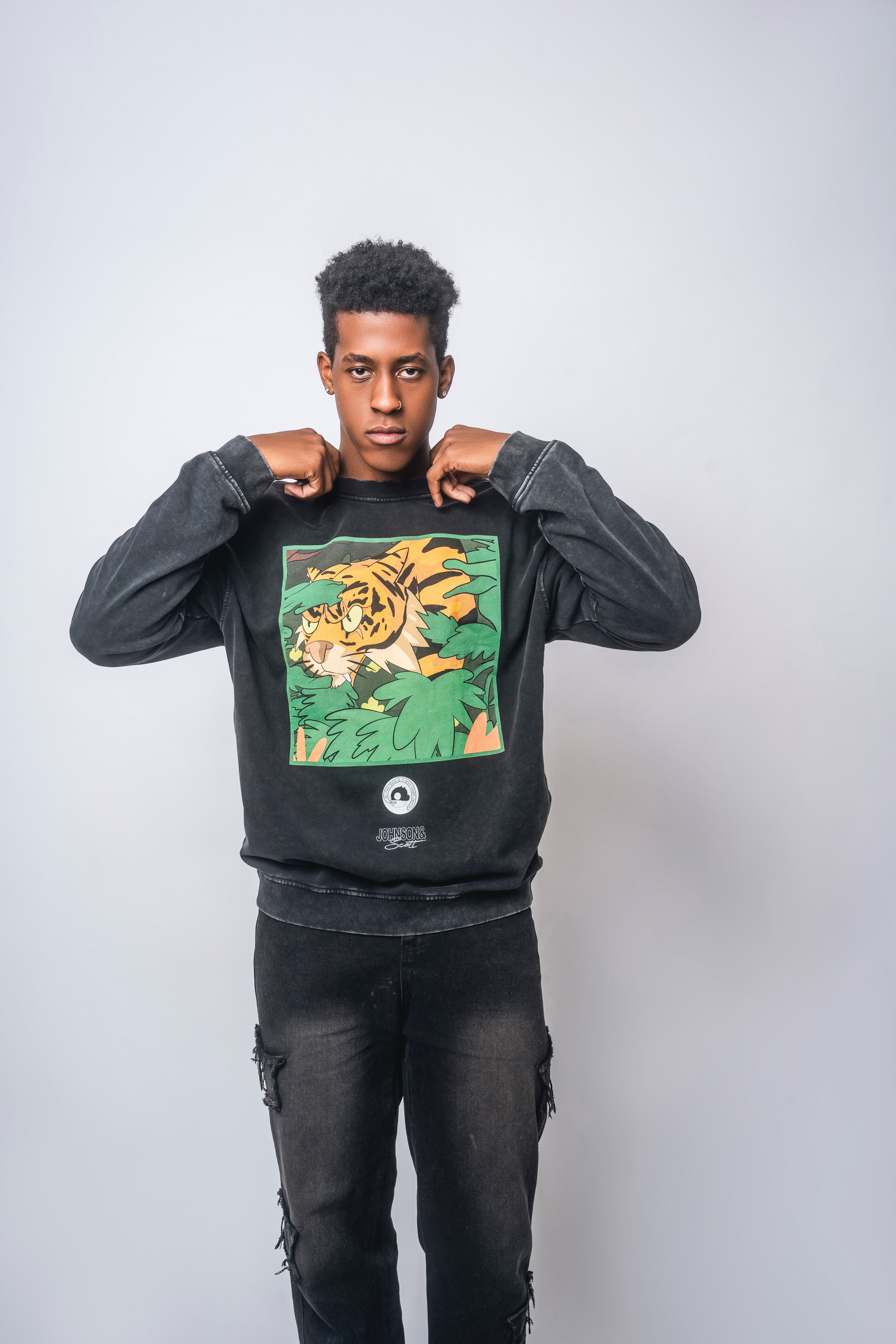 HALFMOONSTUDIOZ X JOHNSONANDSCOTT TIGER CREWNECK