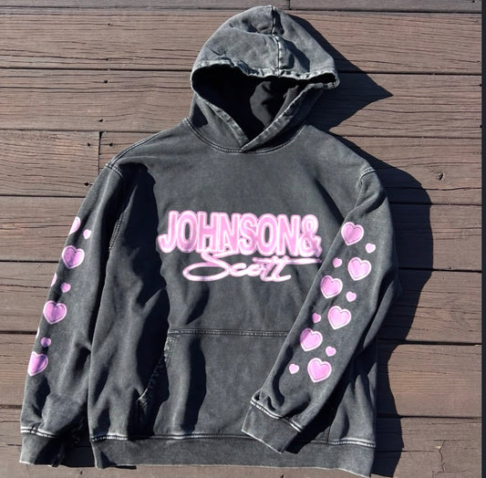 SIGNATURE LOGO HEARTS HEAVYWEIGHT HOODIE